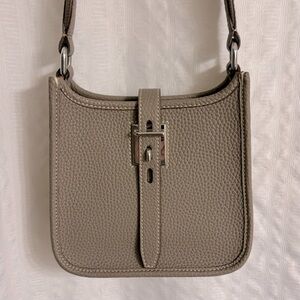 Henry's Mini Crossbody Dooney & Bourke Evelyne Style